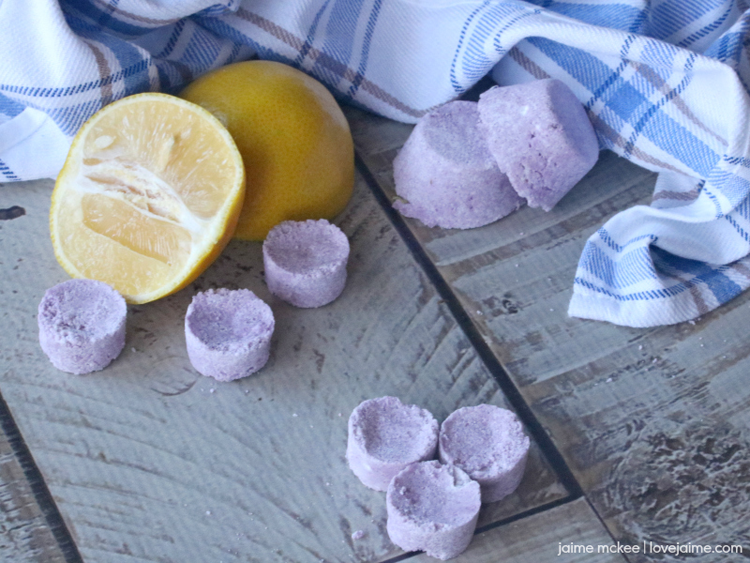 DIY Lemon Lavender Bath Bombs