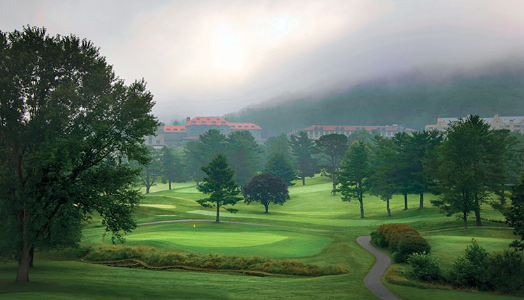 Swing for the Smokies: Golf at the Omni Grove Park Inn