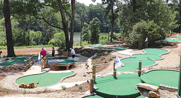 Lakeview Putt and Play in Arden, NC