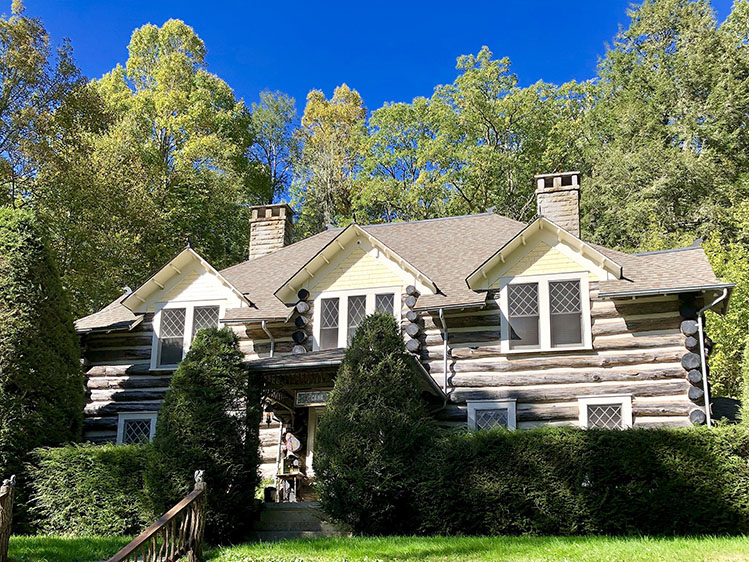 Here are 3 Historic Buildings in Lake Toxaway You Need to Visit