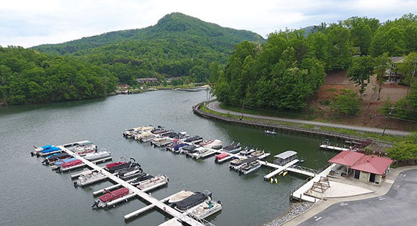 3 places where you’ll want to go shopping before a day on Lake Lure.