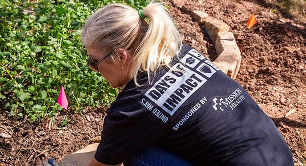 Allen Tate/Beverly-Hanks Lives United by supporting United Way initiatives.