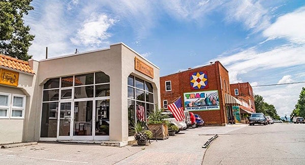 Support local artists in and around Burnsville, NC