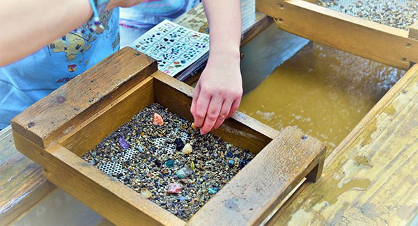 Go mineral and gem mining in Burnsville, NC!